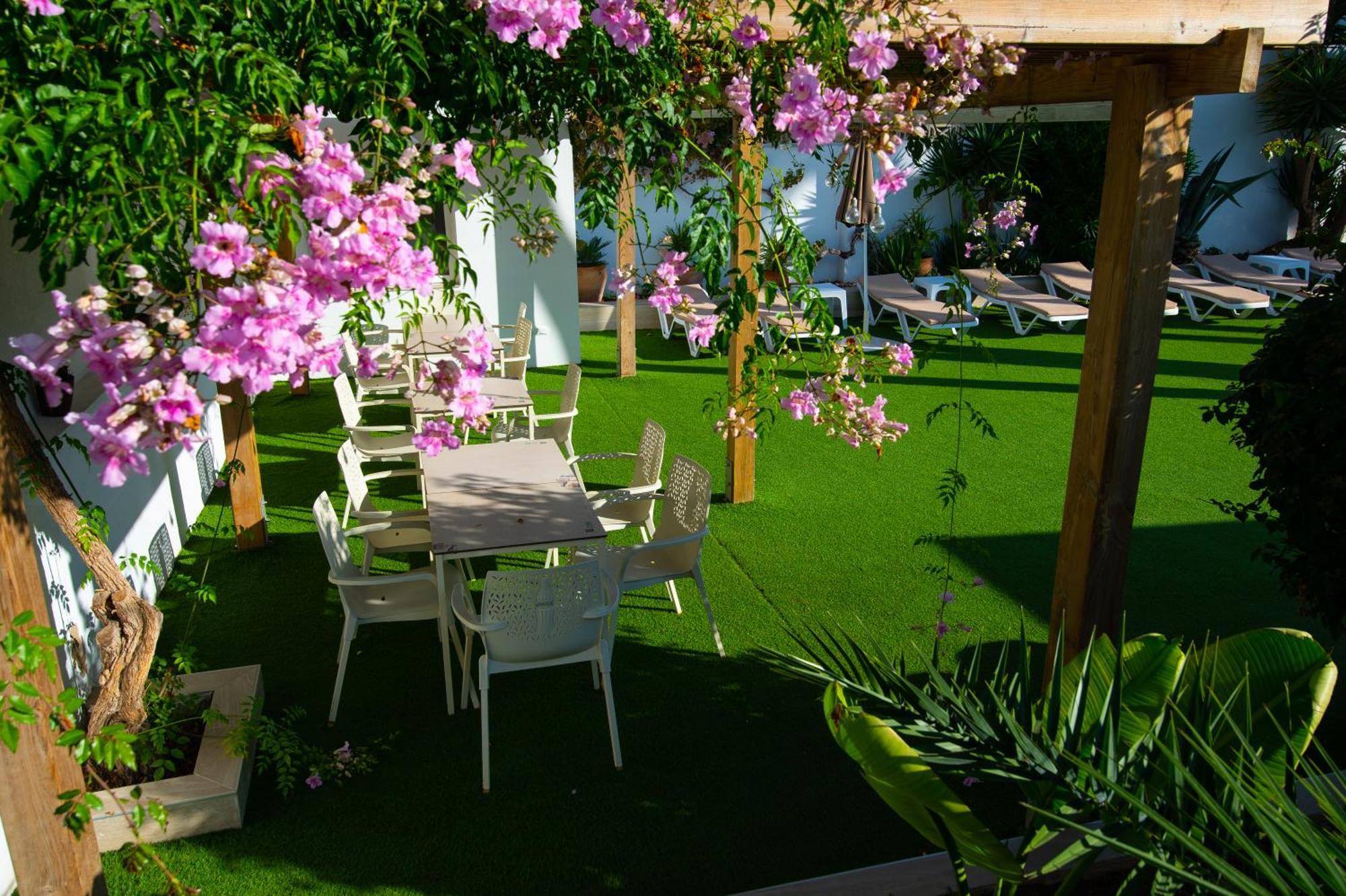 Hotel Tarba Сан-Антонио-Абад Экстерьер фото