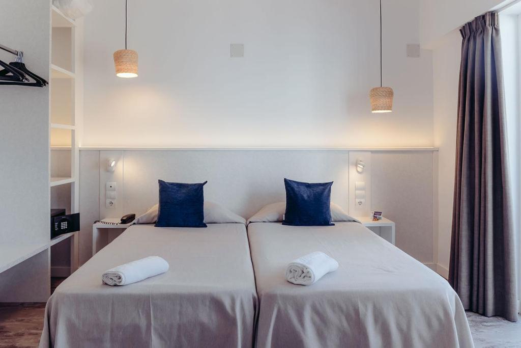 Hotel Tarba Сан-Антонио-Абад Экстерьер фото